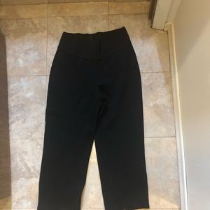 Nygard black size med(10-12)tummy tucker capris . Leg length from crotch 20”.
